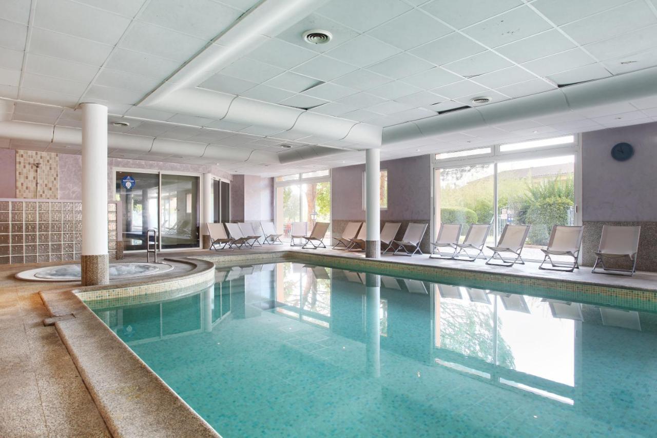 Residence Odalys La Licorne De Haute Provence Gréoux-les-Bains Екстериор снимка