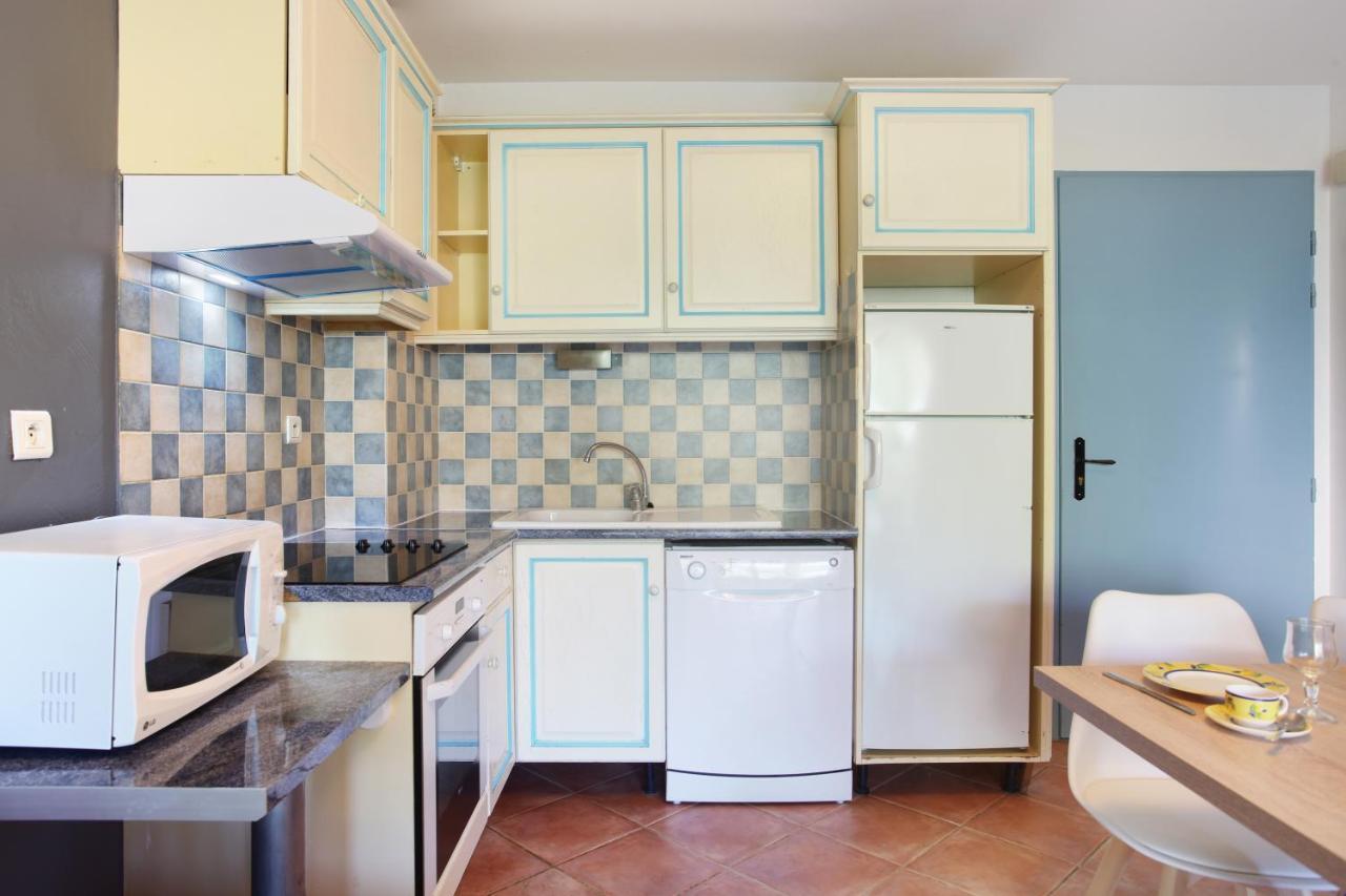 Residence Odalys La Licorne De Haute Provence Gréoux-les-Bains Екстериор снимка
