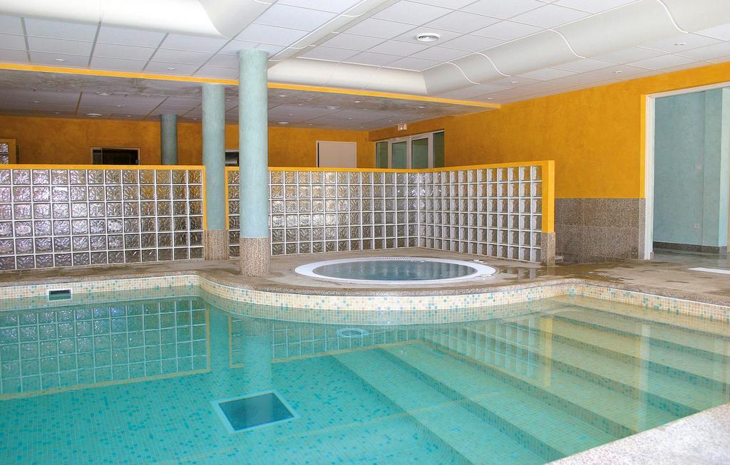 Residence Odalys La Licorne De Haute Provence Gréoux-les-Bains Екстериор снимка