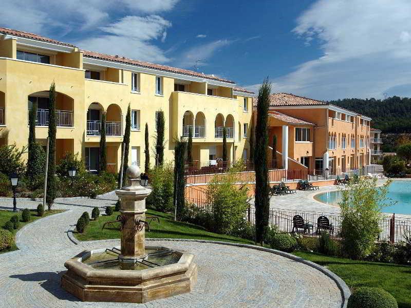 Residence Odalys La Licorne De Haute Provence Gréoux-les-Bains Екстериор снимка